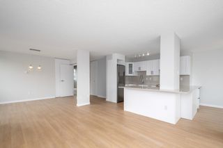 Photo 6: 202 460 14TH Street in West Vancouver: Ambleside Condo for sale in "TIFFANY COURT" : MLS®# R2725351