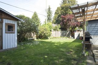 Photo 12: 1315 FERNWOOD Crescent in North Vancouver: Norgate House for sale in "Norgate" : MLS®# R2066595
