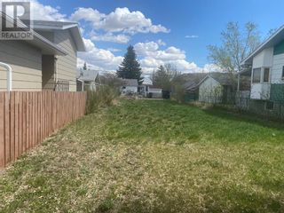 Photo 3: 712 2 Street SW in Drumheller: Vacant Land for sale : MLS®# A1100531
