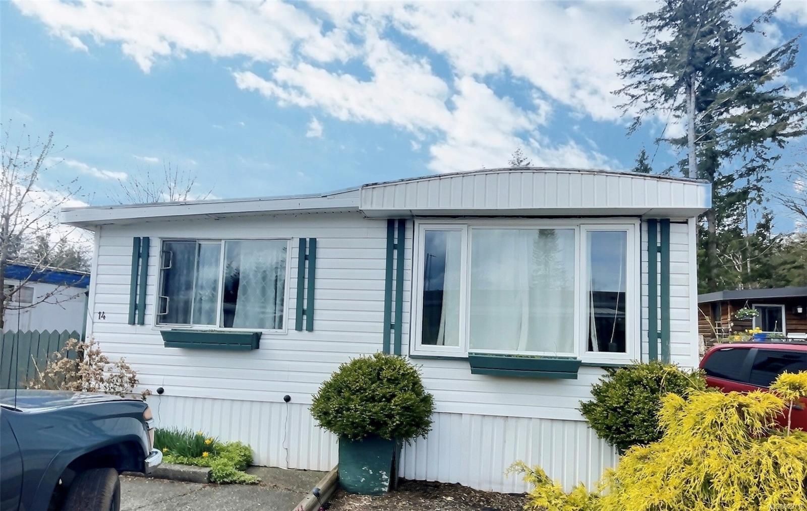 Main Photo: 14 2520 Quinsam Rd in Campbell River: CR Campbell River West Manufactured Home for sale : MLS®# 929718