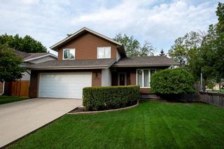 Photo 2: 270 Foxmeadow Drive in Winnipeg: Linden Woods Residential for sale (1M)  : MLS®# 202122192
