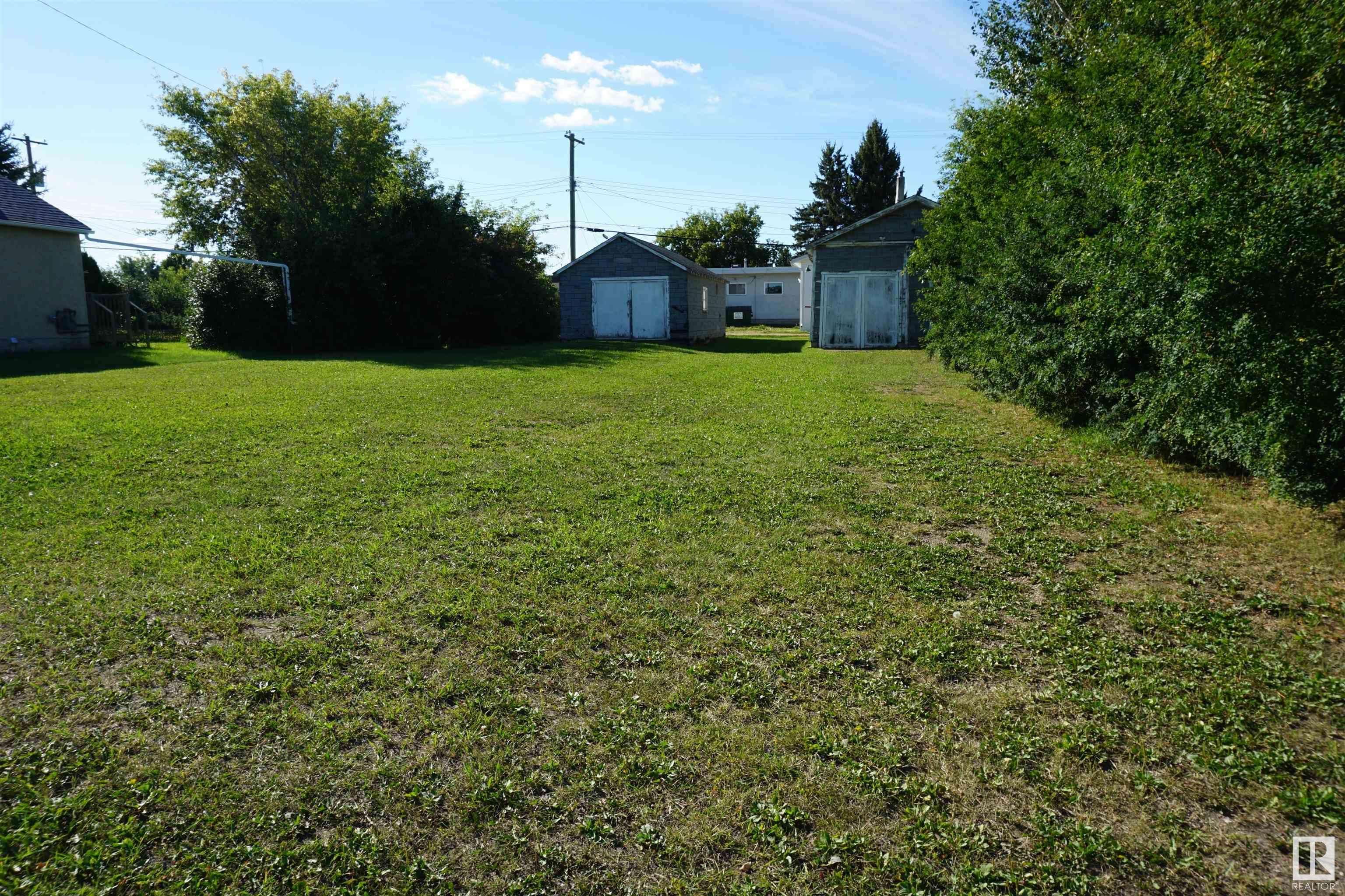 Main Photo: 388 West Railway Drive: Smoky Lake Town Vacant Lot/Land for sale : MLS®# E4312707