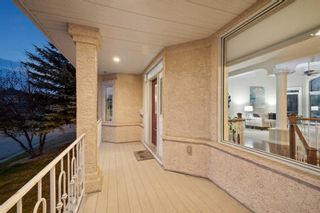 Photo 4: 402 Candle Place SW in Calgary: Canyon Meadows Detached for sale : MLS®# A2122667