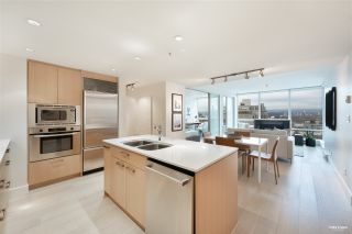 Photo 3: 701 1675 W 8TH Avenue in Vancouver: Fairview VW Condo for sale in "Camera" (Vancouver West)  : MLS®# R2530414