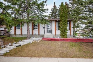 Photo 3: 7715 Hunterquay Road NW in Calgary: Huntington Hills Detached for sale : MLS®# A2125626