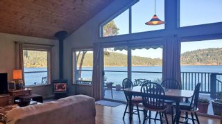 Photo 5: 3210 Armadale Rd in Pender Island: GI Pender Island House for sale (Gulf Islands)  : MLS®# 888581