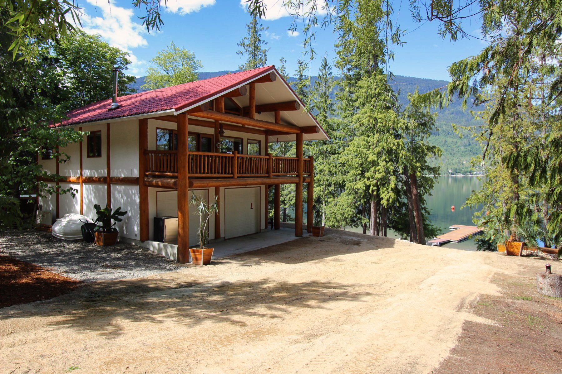 Photo 10: Photos: 6225 Armstrong Road in Eagle Bay: House for sale : MLS®# 10256552