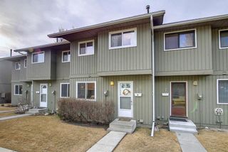 Photo 1: 6 6503 Ranchview Drive NW in Calgary: Ranchlands Row/Townhouse for sale : MLS®# A1200682