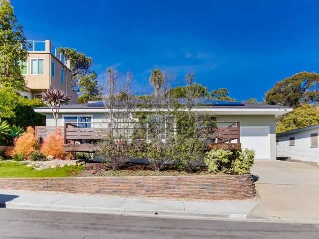 Main Photo: PACIFIC BEACH House for sale : 5 bedrooms : 1824 Malden Street in San Diego