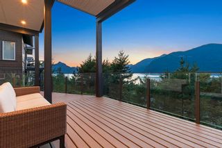 Photo 2: 660 OCEAN CREST Drive: Furry Creek House for sale in "Furry Creek" (West Vancouver)  : MLS®# R2839602