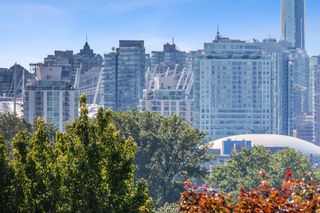 Photo 18: 408 2215 DUNDAS Street in Vancouver: Hastings Condo for sale in "HARBOUR REACH" (Vancouver East)  : MLS®# R2733679