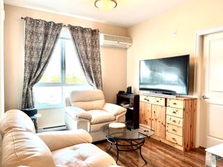 Photo 5: 317 8531 YOUNG Road in Chilliwack: H911 Condo for sale in "The Auburn" : MLS®# R2735245