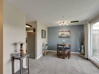 Photo 3: 15 3200 WESTWOOD Street in Port Coquitlam: Central Pt Coquitlam Townhouse for sale in "Hidden Hills" : MLS®# R2421560