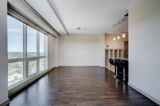 Photo 3: 2112 8710 Horton Road SW in Calgary: Haysboro Apartment for sale : MLS®# A1215879