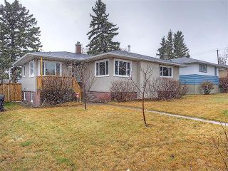 Photo 1: 111 42 Avenue NE in Calgary: Highland Park House for sale : MLS®# C4112502