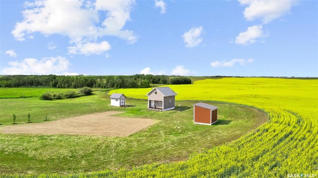 Main Photo: Vandale Road Acreage in Aberdeen: Residential for sale (Aberdeen Rm No. 373)  : MLS®# SK928971