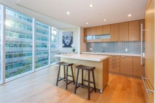 Photo 3: 801 1277 MELVILLE Street in Vancouver: Coal Harbour Condo for sale in "FLATIRON" (Vancouver West)  : MLS®# R2253012