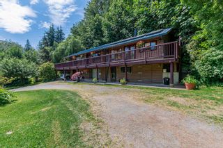 Photo 1: 1621 COLUMBIA VALLEY Road: Columbia Valley House for sale in "COLUMBIA VALLEY" (Cultus Lake & Area)  : MLS®# R2770588