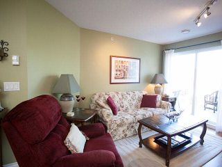 Photo 7: 327 19750 64 Avenue in Langley: Willoughby Heights Condo for sale in "The Davenport" : MLS®# F1418142