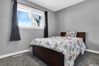 Photo 13: 18 Donahue Avenue in Regina: Coronation Park Residential for sale : MLS®# SK920414