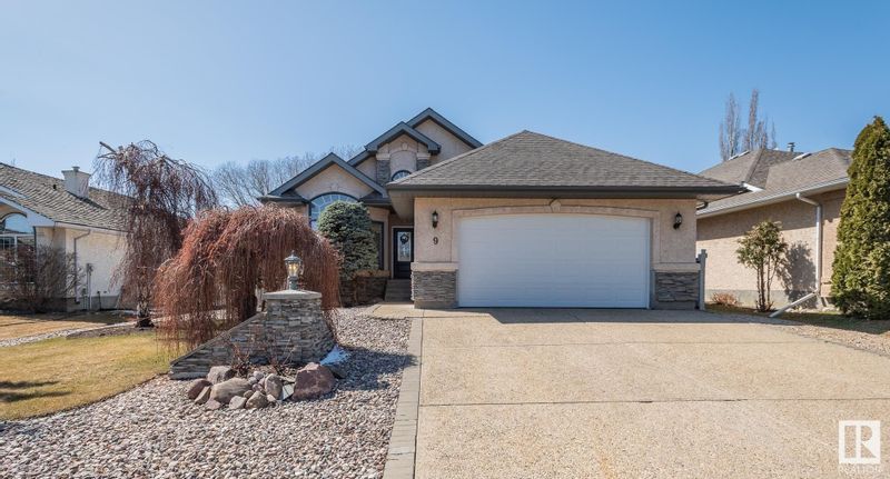FEATURED LISTING: 9 LACOMBE Drive St. Albert