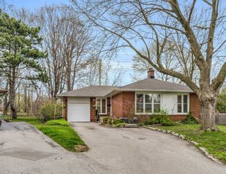 Photo 1: 17 Mossford Court in Toronto: Princess-Rosethorn House (Bungalow) for sale (Toronto W08)  : MLS®# W5601839
