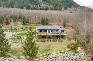 Photo 5: Recreational oceanfront cabins for sale Campbell River BC: Commercial for sale