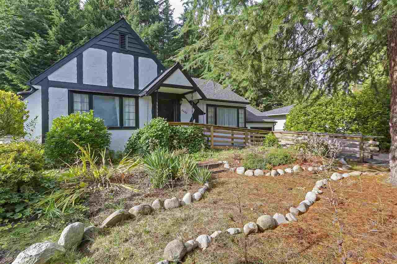 Main Photo: 3399 EDGEMONT Boulevard in North Vancouver: Edgemont House for sale : MLS®# R2310085