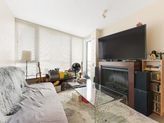 Photo 9: 701 688 ABBOTT Street in Vancouver: Downtown VW Condo for sale (Vancouver West)  : MLS®# R2739563