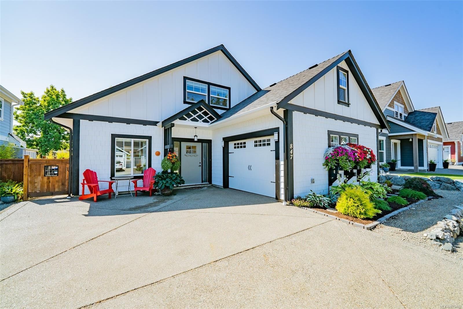 Main Photo: 847 Stanhope Rd in Parksville: PQ Parksville House for sale (Parksville/Qualicum)  : MLS®# 893482