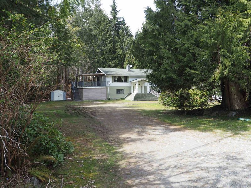 FEATURED LISTING: 5375 JERVIS INLET Road Madeira Park