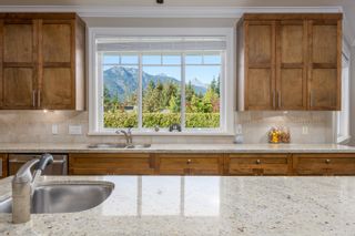 Photo 11: 1017 CONDOR Place in Squamish: Garibaldi Highlands House for sale in "Thunderbird Creek" : MLS®# R2819457