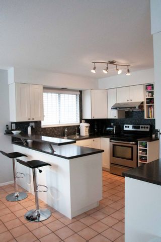 Photo 8: 2479 CHARLES Street in Vancouver East: Renfrew VE Home for sale ()  : MLS®# V968235