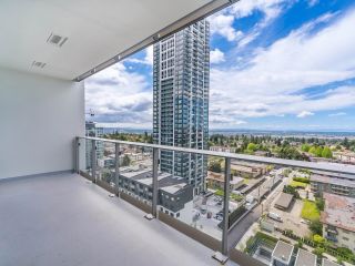 Photo 8: 1407 4458 BERESFORD Street in Burnaby: Metrotown Condo for sale (Burnaby South)  : MLS®# R2877216