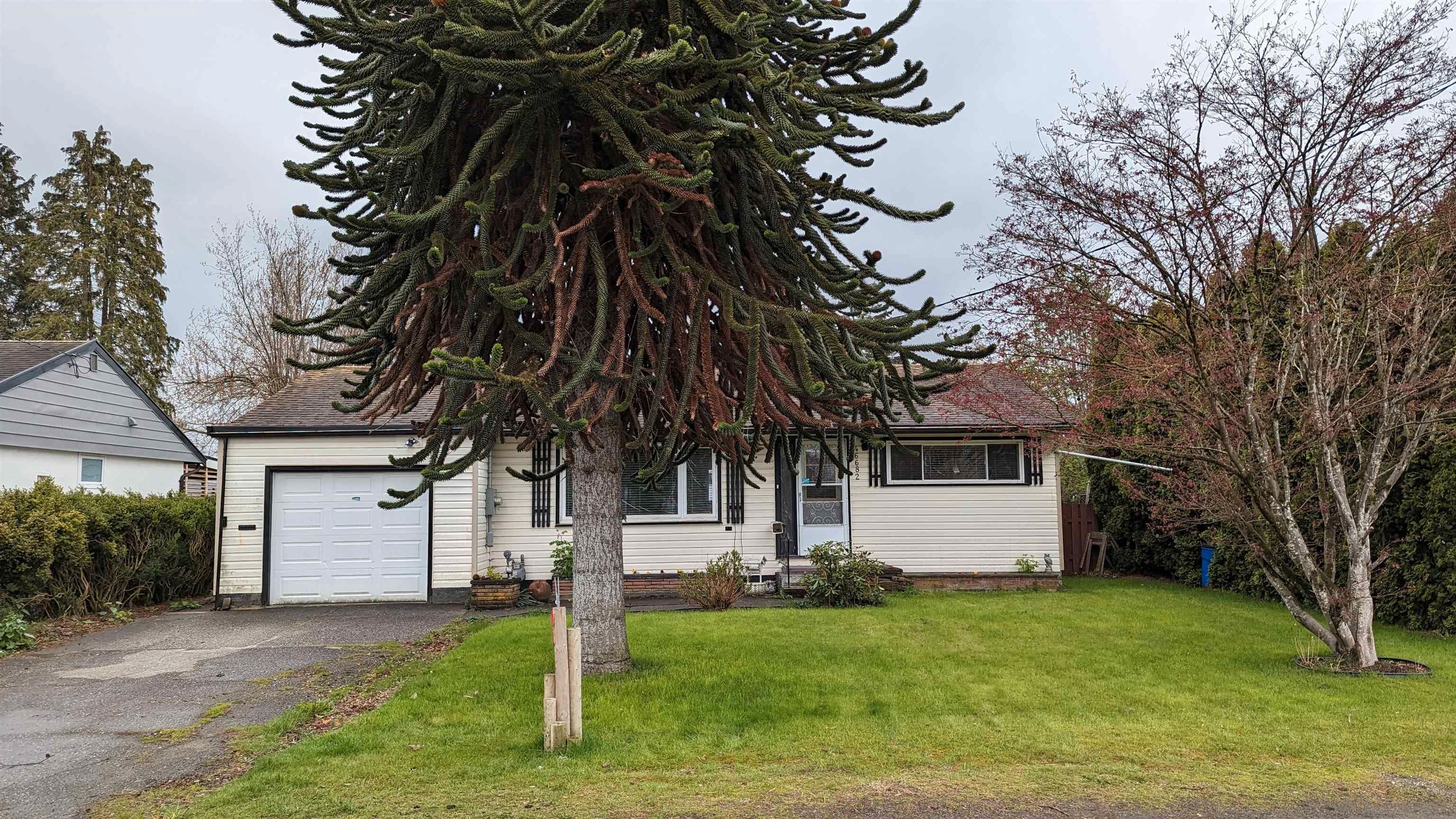 Main Photo: 46682 FIRST Avenue in Chilliwack: Chilliwack Proper East House for sale : MLS®# R2768247