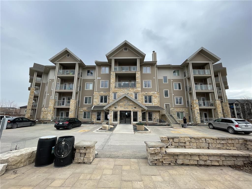 Main Photo: 308 1205 St Anne's Road in Winnipeg: River Park South Condominium for sale (2F)  : MLS®# 202106625