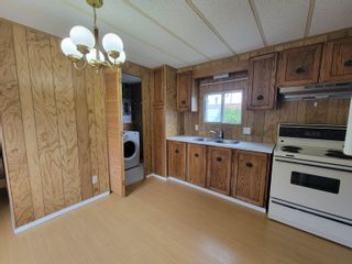 Photo 5: 9 4824 EDWARDS Road in Quesnel: Rural South Kersley Manufactured Home for sale in "Kersley" : MLS®# R2700609