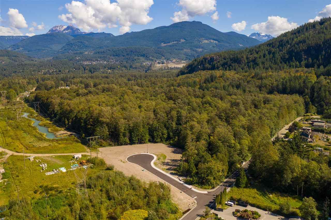 Main Photo: 39196 WOODPECKER Place in Squamish: Brennan Center Land for sale in "Ravenswood" : MLS®# R2476398