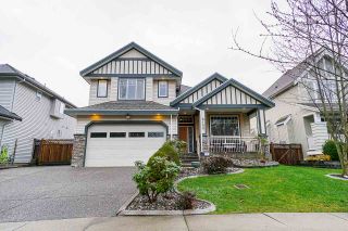 Photo 1: 6188 164 Street in Surrey: Cloverdale BC House for sale in "CLOVER RIDGE" (Cloverdale)  : MLS®# R2432197