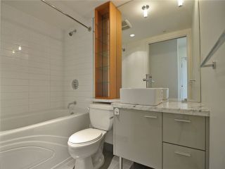 Photo 7: 1201 33 SMITHE Street in Vancouver: Yaletown Condo for sale in "Coopers Lookout" (Vancouver West)  : MLS®# V924404