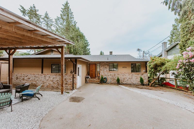 FEATURED LISTING: 5773 ANCHOR Road Sechelt