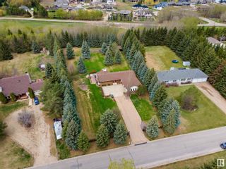 Photo 2: 37 Valleyview Crescent: Rural Sturgeon County House for sale : MLS®# E4293780