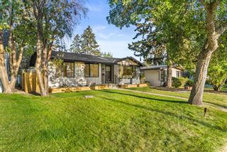 Photo 1: 2131 Lincoln Drive SW in Calgary: North Glenmore Park Detached for sale : MLS®# A1256860