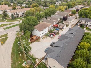 Photo 27: 2 Burland Avenue in Winnipeg: River Park South Residential for sale (2F)  : MLS®# 202324098