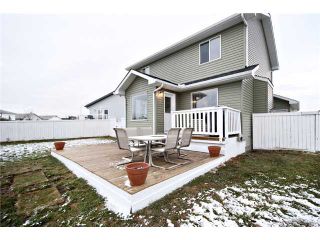 Photo 18: 16 WILLOWBROOK Bay NW: Airdrie Residential Detached Single Family for sale : MLS®# C3543970