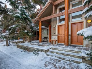 Photo 2: 15 4385 NORTHLANDS Boulevard in Whistler: Whistler Village Townhouse for sale in "SYMPHONY" : MLS®# R2741441