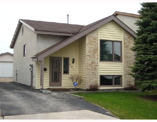 Main Photo: 131 JIM SMITH Drive in WINNIPEG: North Kildonan Residential for sale (North East Winnipeg)  : MLS®# 2808274