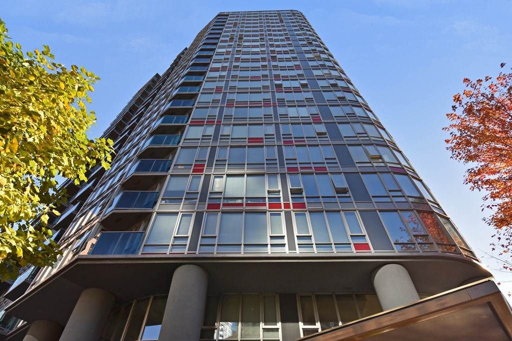Main Photo: 1102 788 HAMILTON Street in Vancouver: Downtown VW Condo for sale in "TV TOWERS 1" (Vancouver West)  : MLS®# R2217324