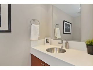 Photo 10: 2727 PRINCE EDWARD ST in Vancouver: Mount Pleasant VE Condo for sale (Vancouver East)  : MLS®# V1122910