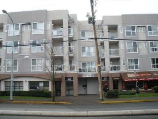 Photo 7: 305 5499 203RD Street in Langley: Langley City Condo for sale in "PIONEER PLACE" : MLS®# F1432247